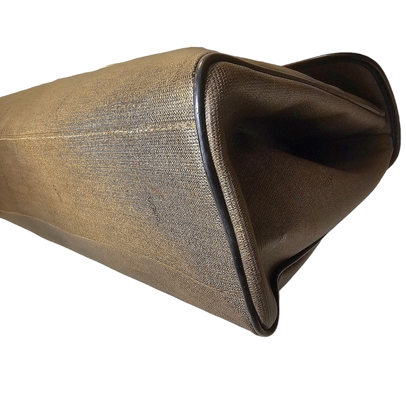 VINTAGE FENDI HANDBAG - Picture 4 of 12